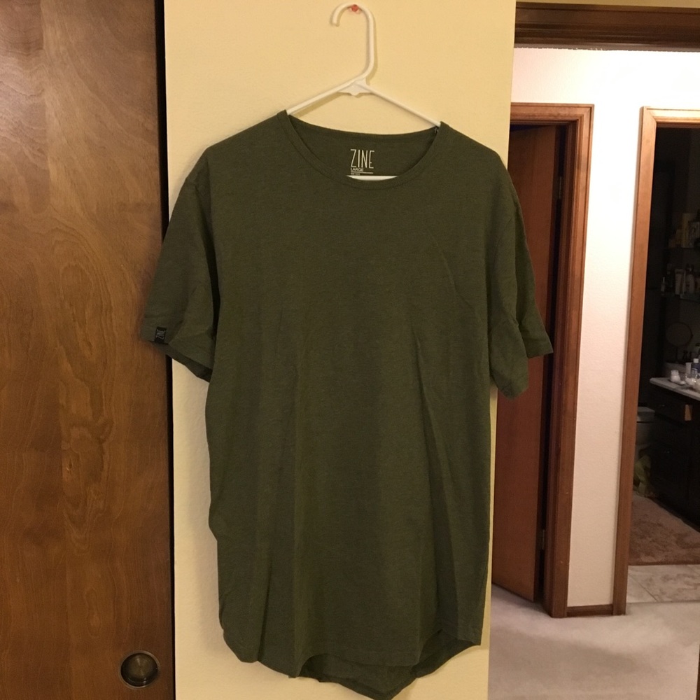 Zine scoop tee (Olive green)